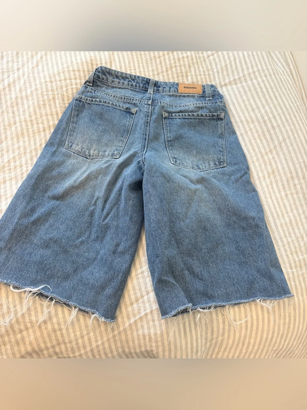 RSQ Low rise Baggy Light Blue Women's Jorts - Frayed Hem